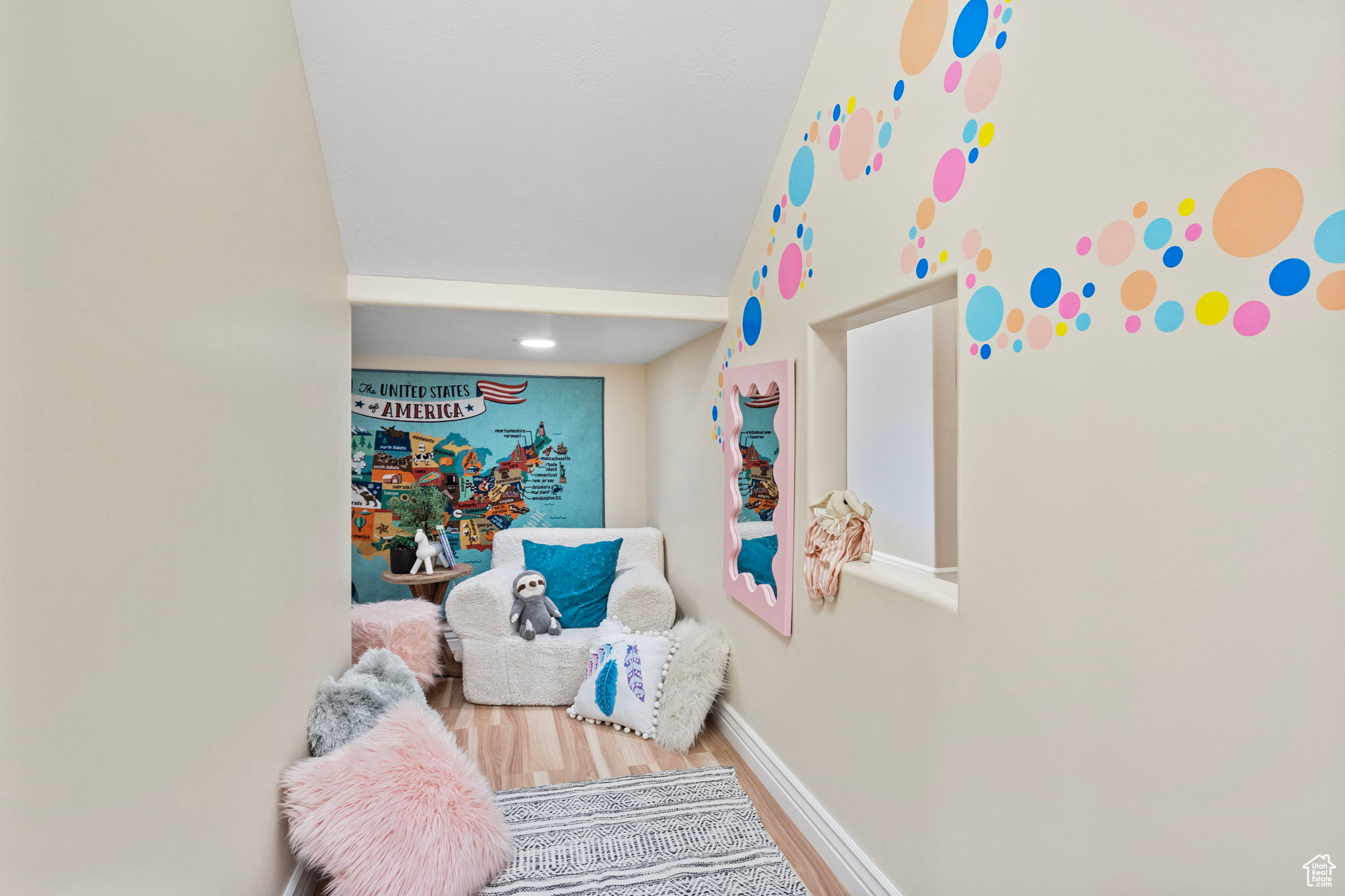 PARKWAY PALISADES - Residential