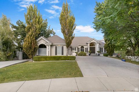 Tiny photo for 11131 S PALISADE RIM CIR, South Jordan, UT 84095 (MLS # 2084770)