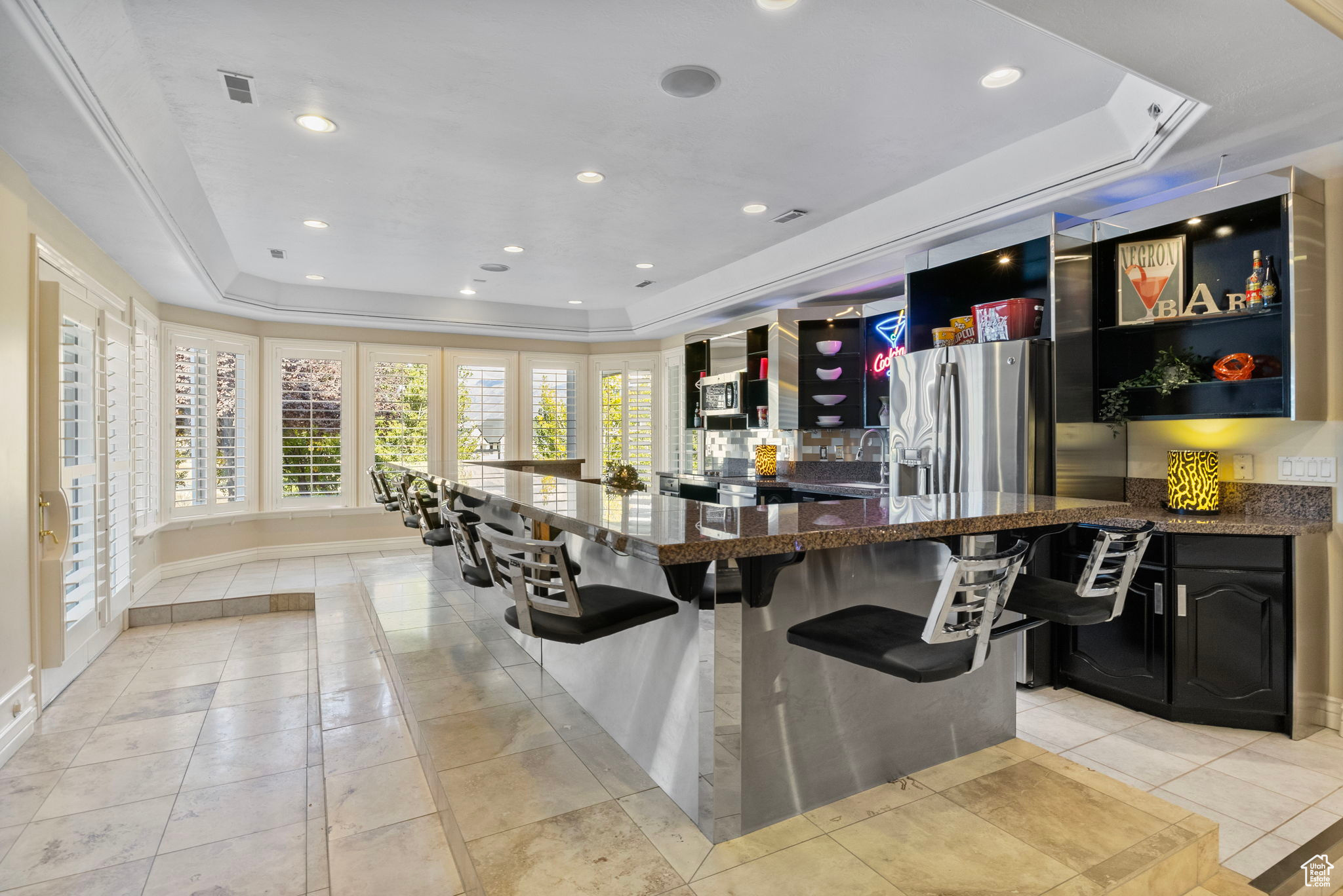 PARKWAY PALISADES - Residential