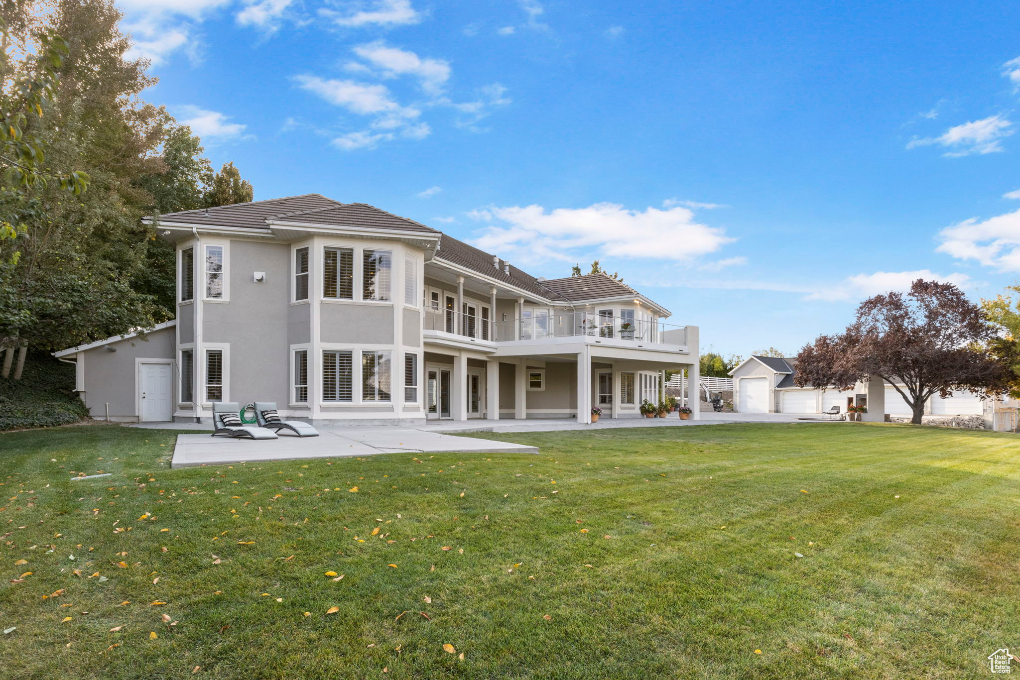 PARKWAY PALISADES - Residential