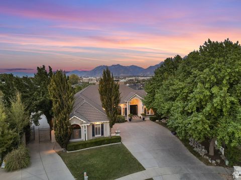 Tiny photo for 11131 S PALISADE RIM CIR, South Jordan, UT 84095 (MLS # 2084770)