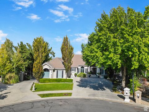 Tiny photo for 11131 S PALISADE RIM CIR, South Jordan, UT 84095 (MLS # 2084770)