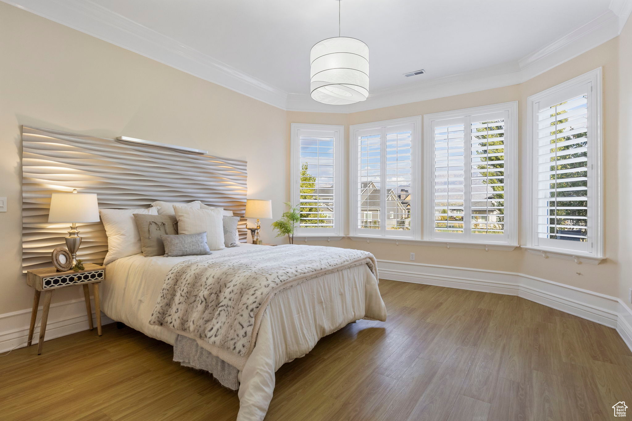 PARKWAY PALISADES - Residential