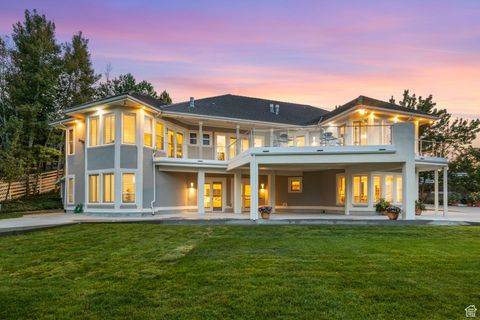 Tiny photo for 11131 S PALISADE RIM CIR, South Jordan, UT 84095 (MLS # 2084770)