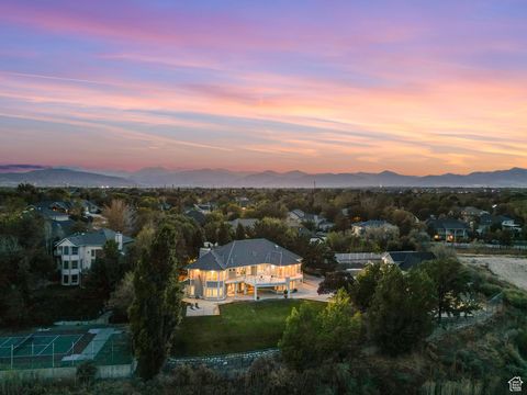 Tiny photo for 11131 S PALISADE RIM CIR, South Jordan, UT 84095 (MLS # 2084770)