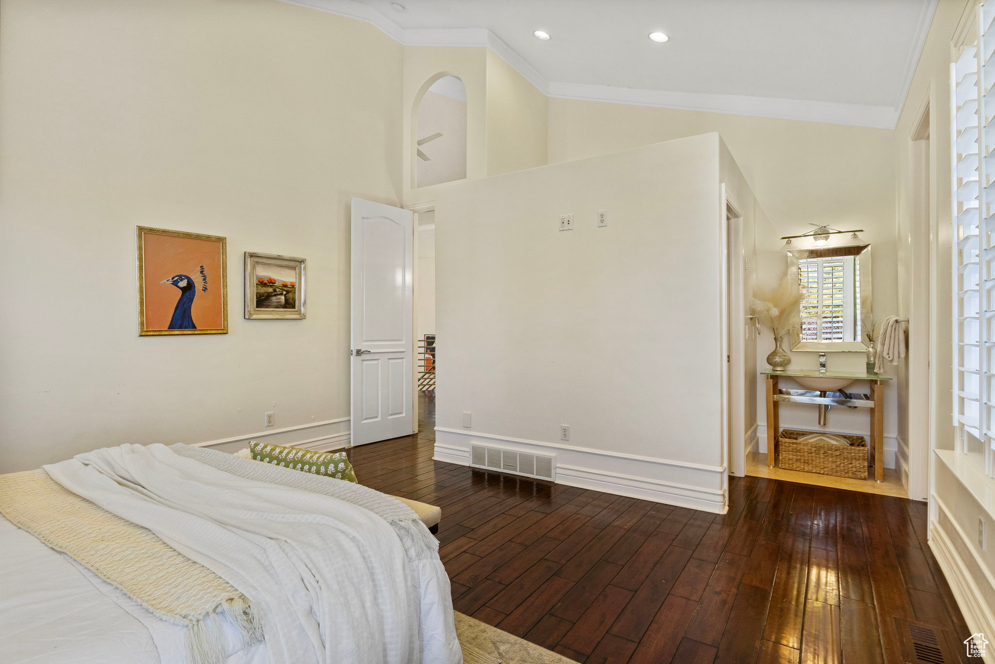 PARKWAY PALISADES - Residential