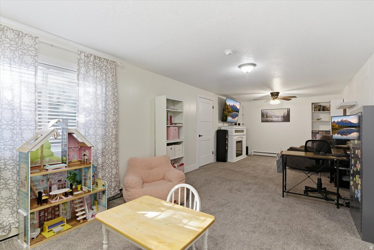 COUNTRY BLUFF ESTATES - Residential