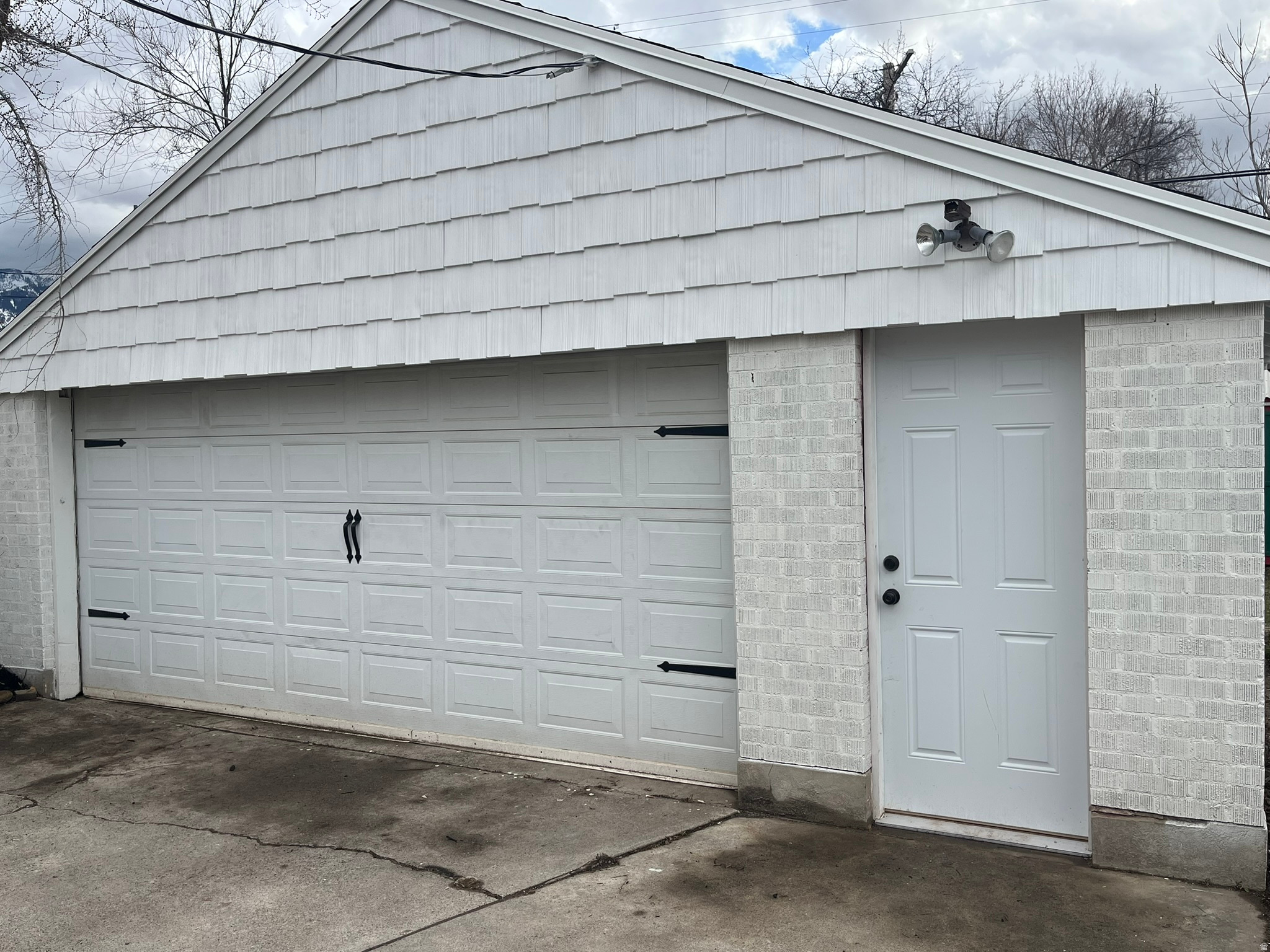 MOUNTAIR ACRES - Residential