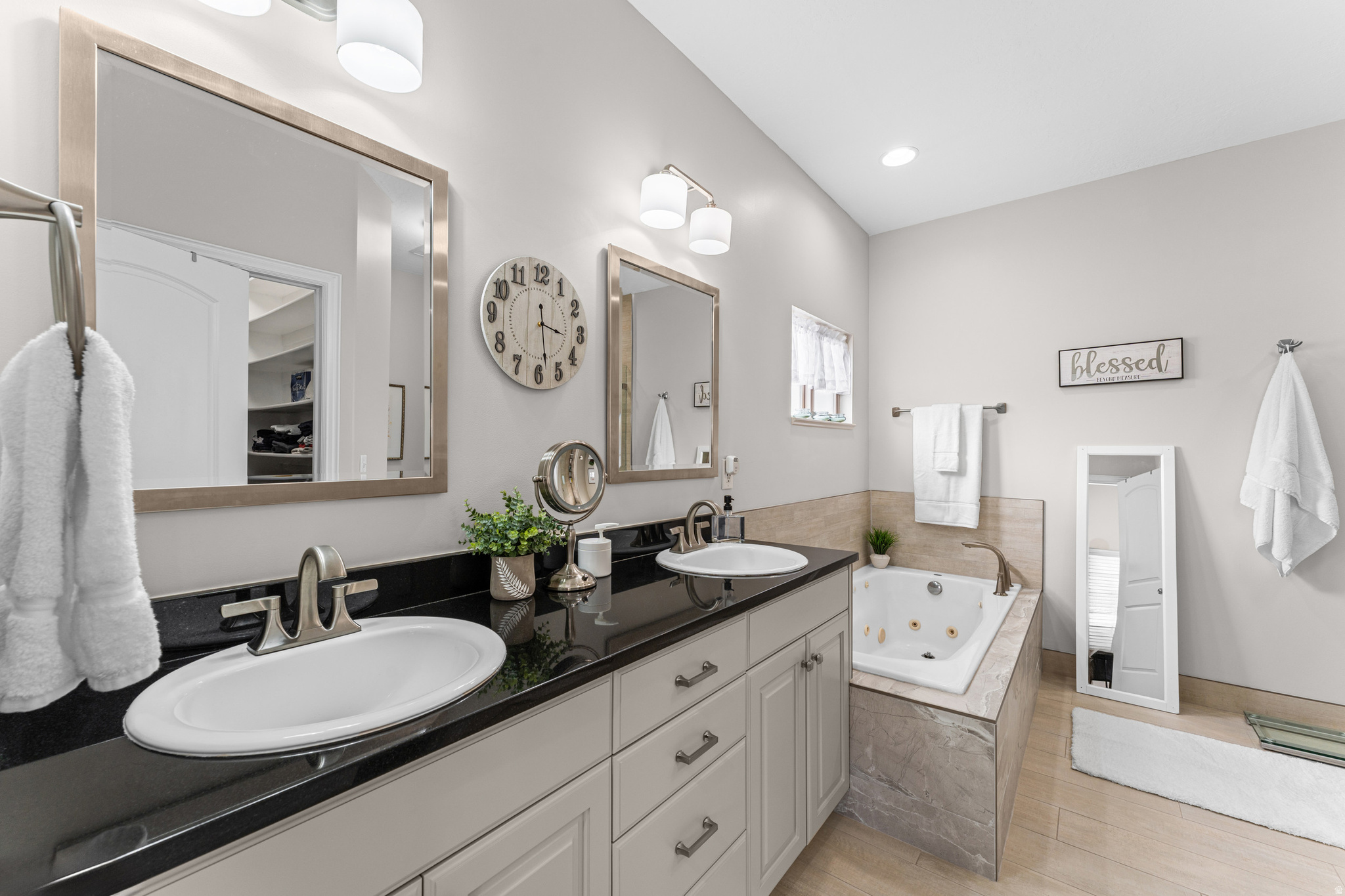 EDGEWOOD ESTATES - Residential