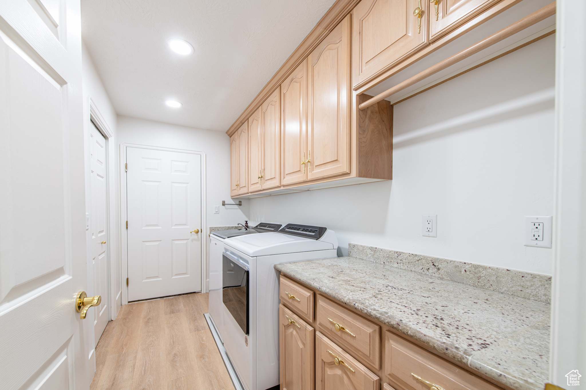 QUAIL VALLEY EST - Residential