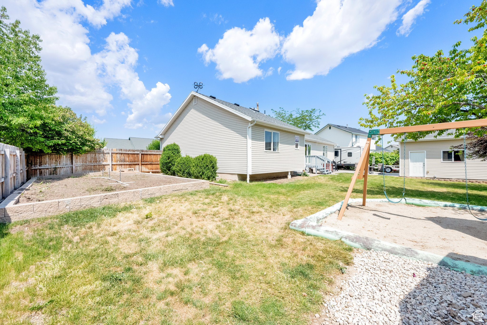 SHADOW MOUNTAIN - Residential