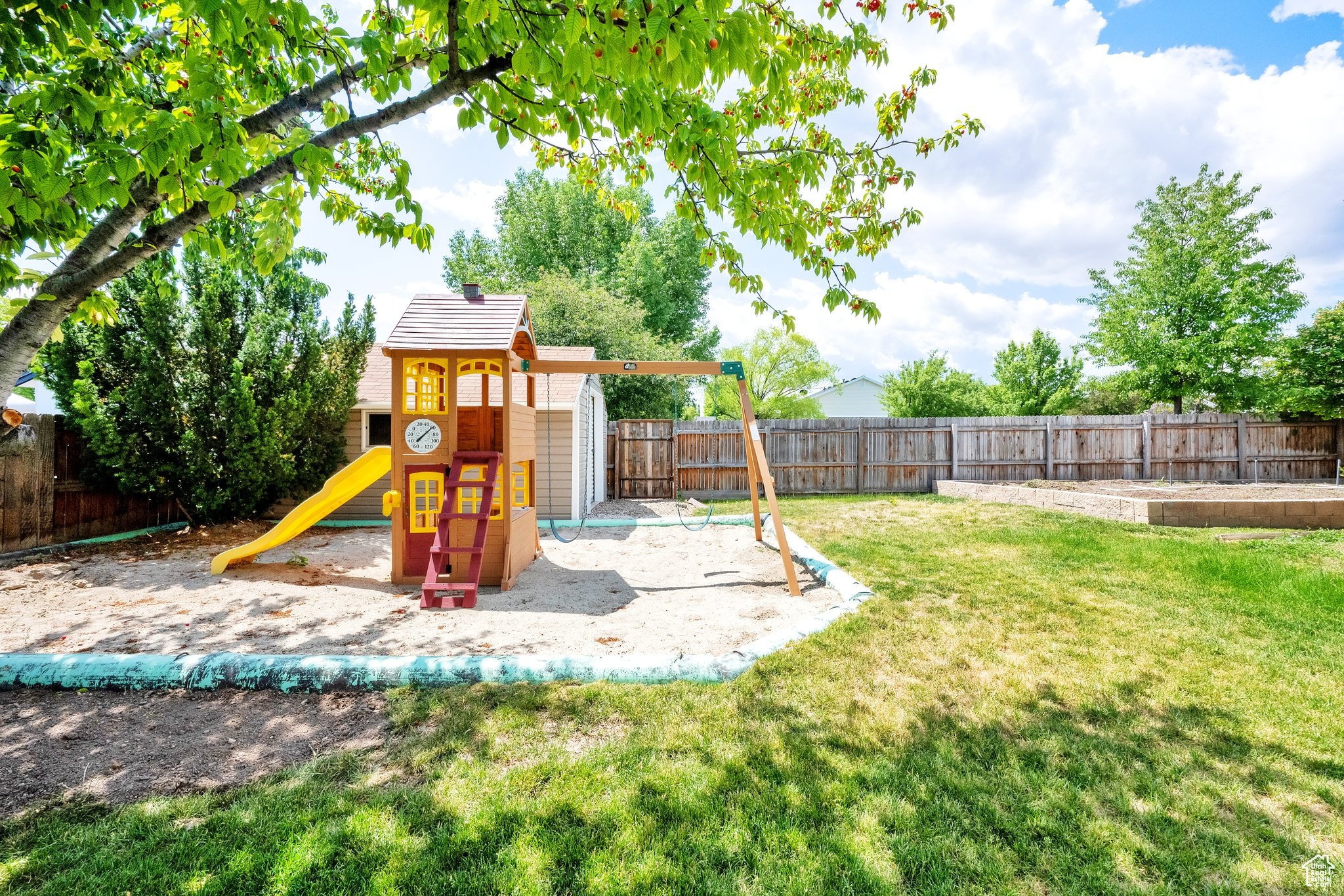 SHADOW MOUNTAIN - Residential