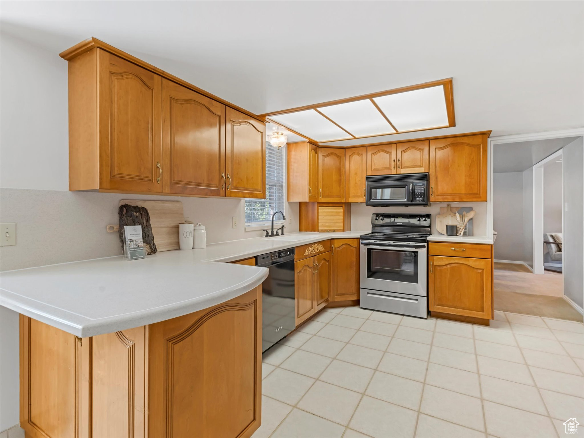 SOMERSET ESTATES - Residential