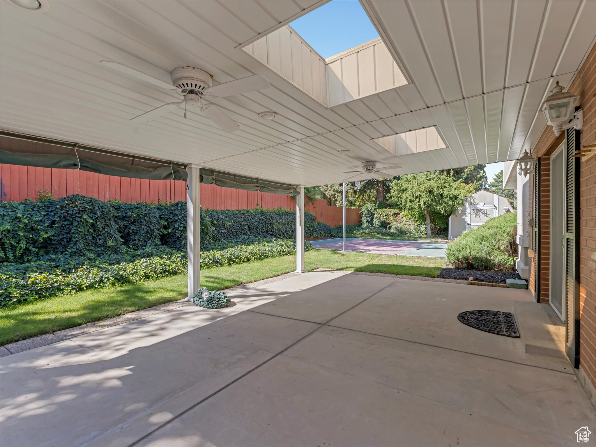 SOMERSET ESTATES - Residential