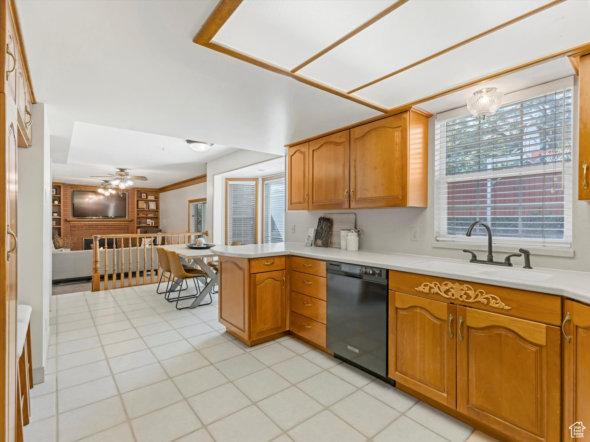 SOMERSET ESTATES - Residential