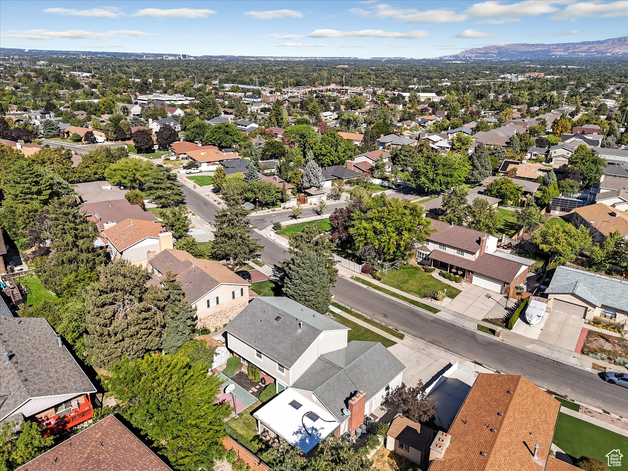 SOMERSET ESTATES - Residential