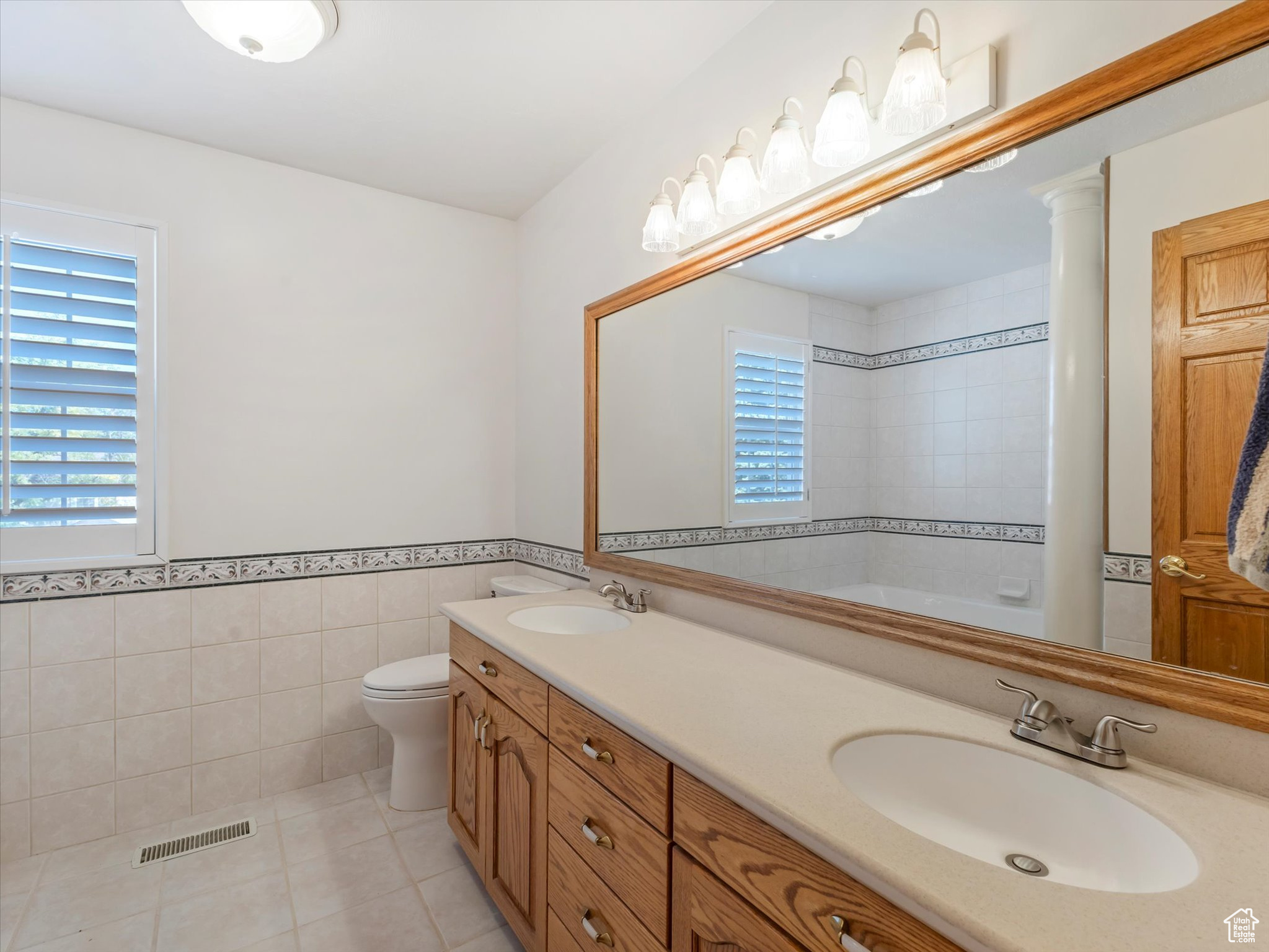 SOMERSET ESTATES - Residential