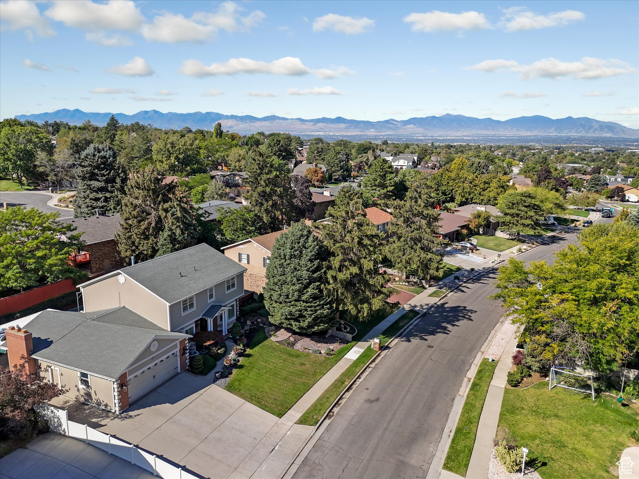 SOMERSET ESTATES - Residential