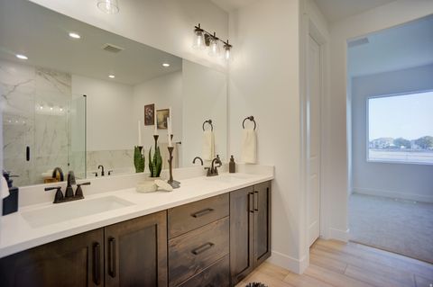 Tiny photo for 965 E SHILOW RD #112, Erda, UT 84074 (MLS # 2151575)