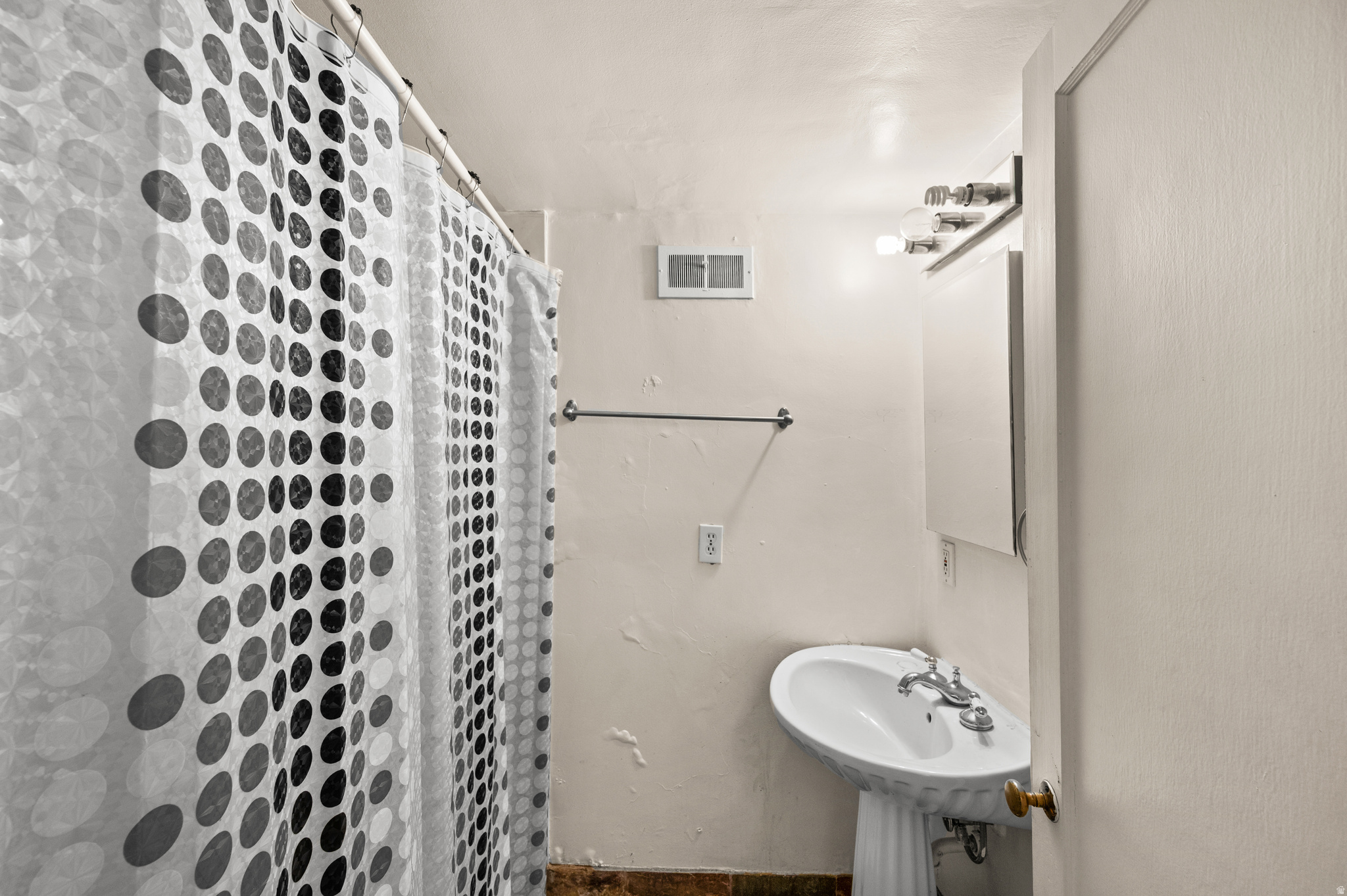 BROADMOOR - Residential