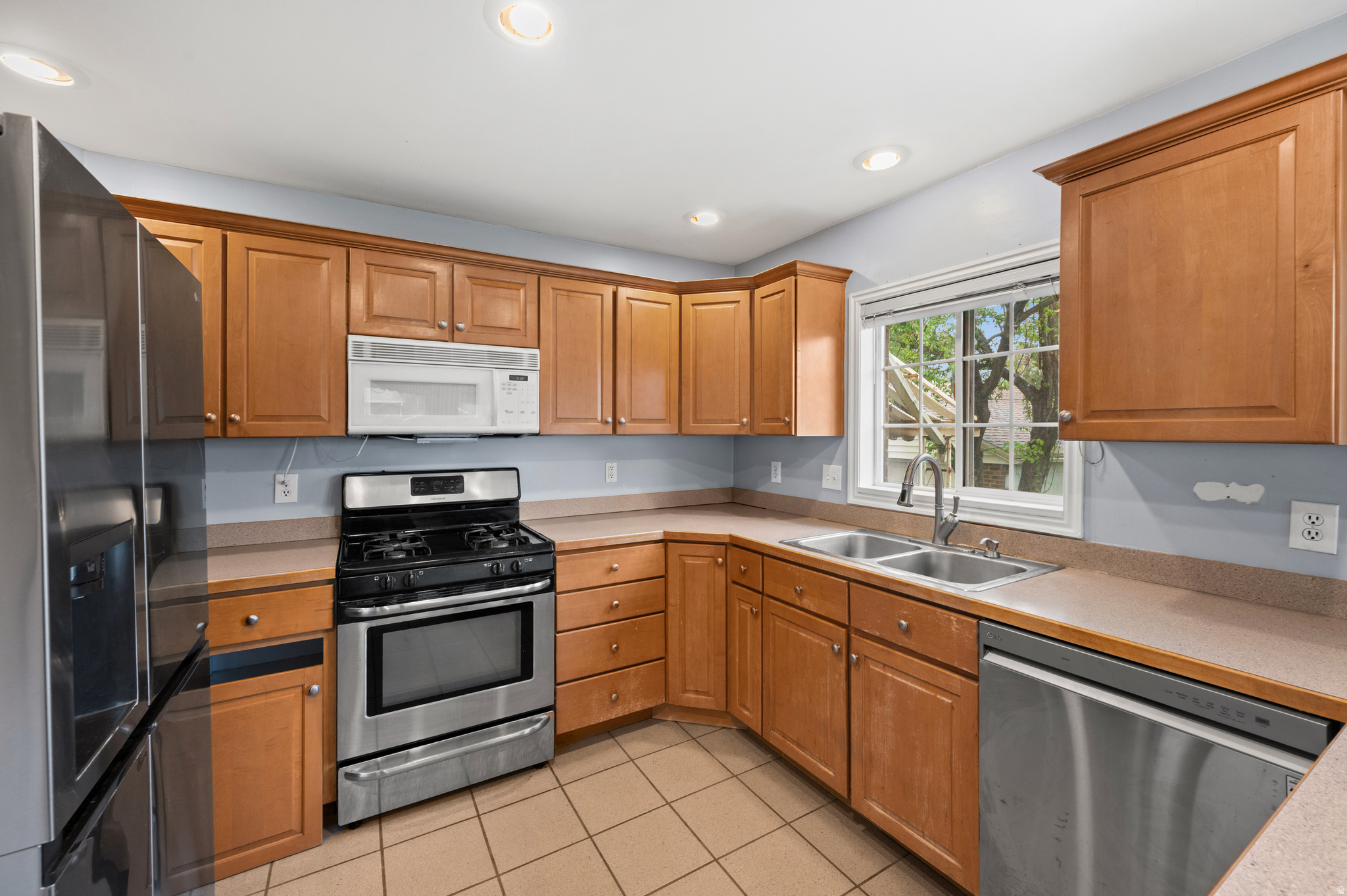 BROADMOOR - Residential