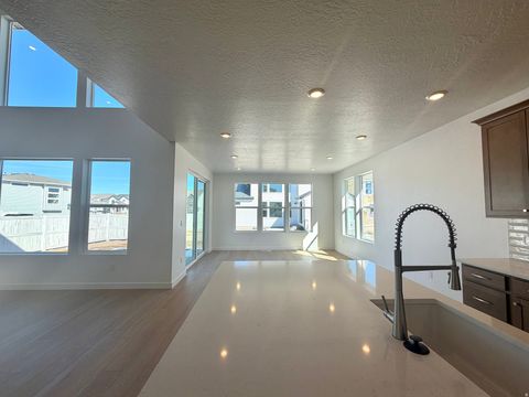 Tiny photo for 2946 N KINGBIRD DR #622, Eagle Mountain, UT 84005 (MLS # 2144824)
