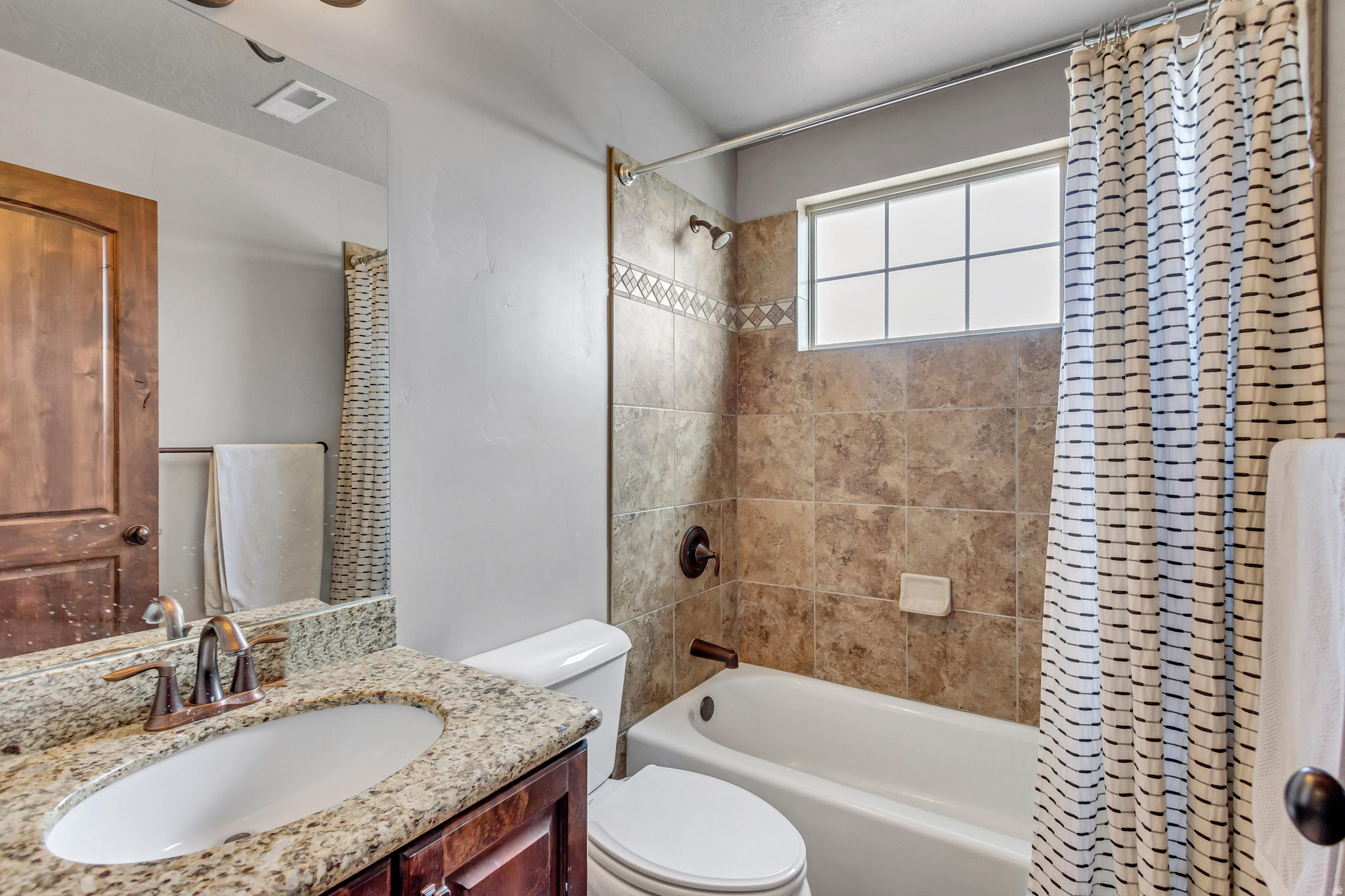 EAGLE SUMMIT - Residential