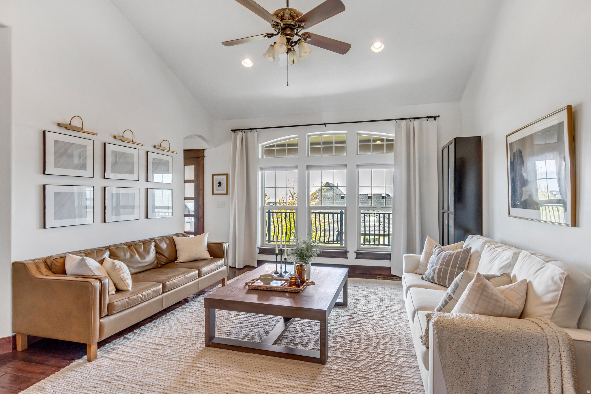 EAGLE SUMMIT - Residential