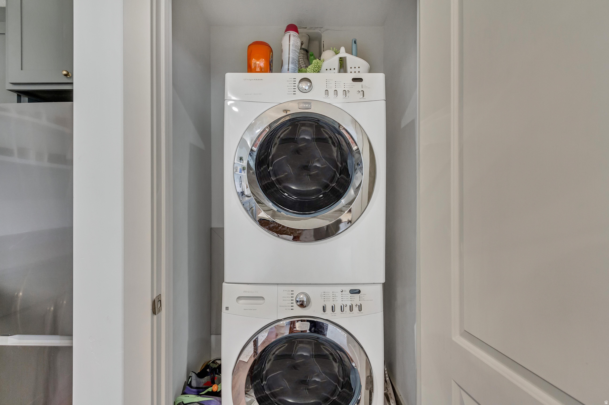 EAGLE SUMMIT - Residential