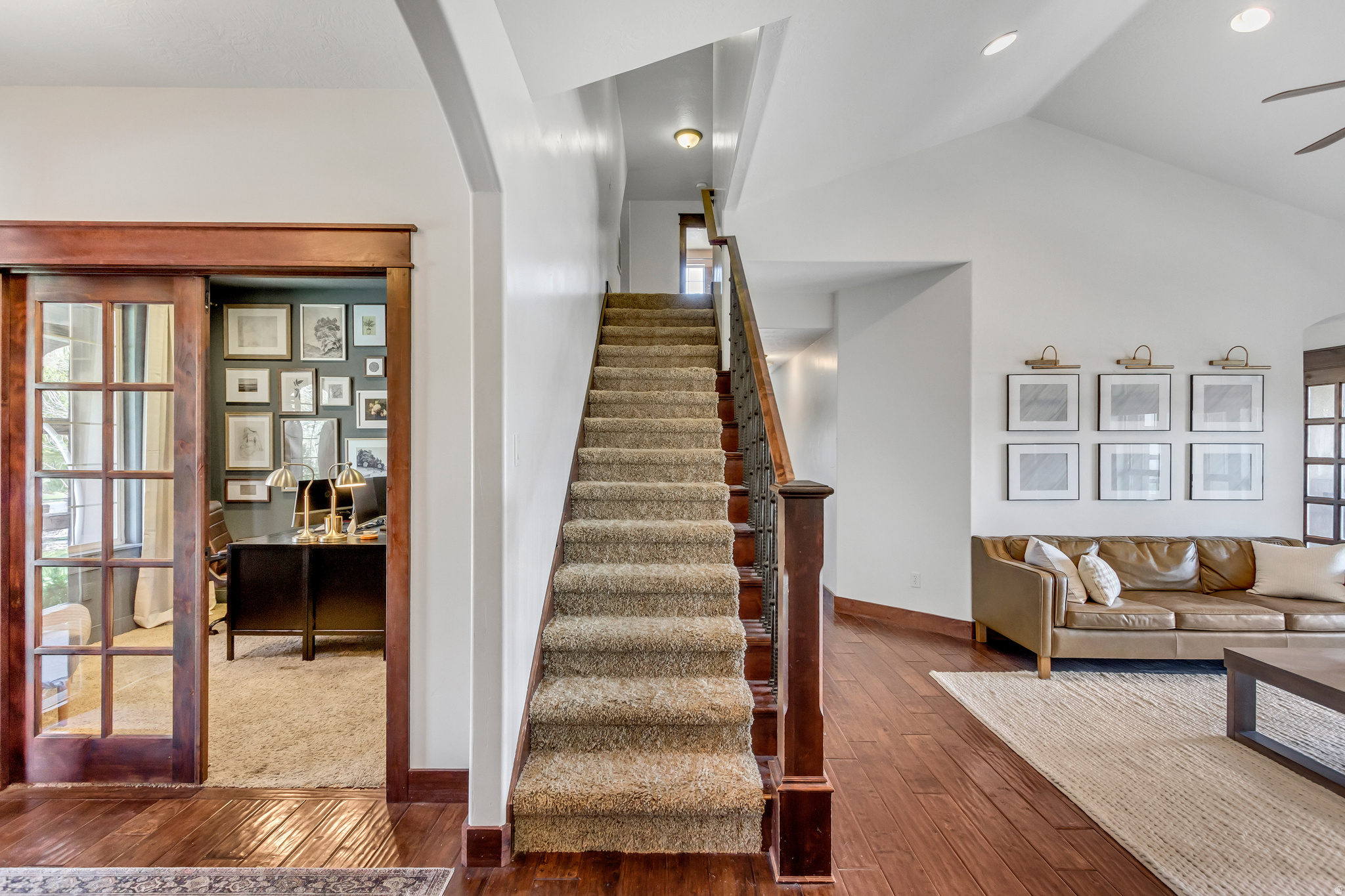 EAGLE SUMMIT - Residential