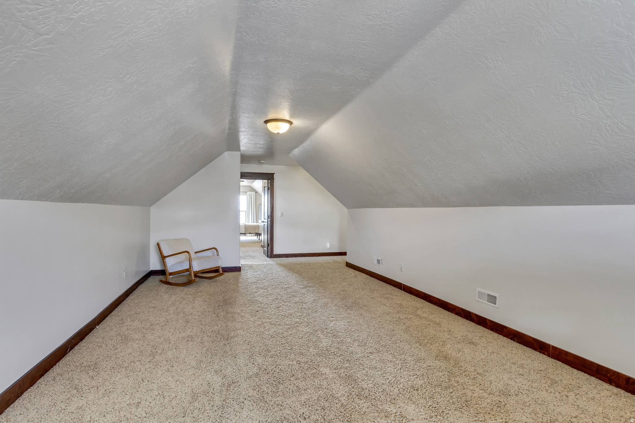 EAGLE SUMMIT - Residential