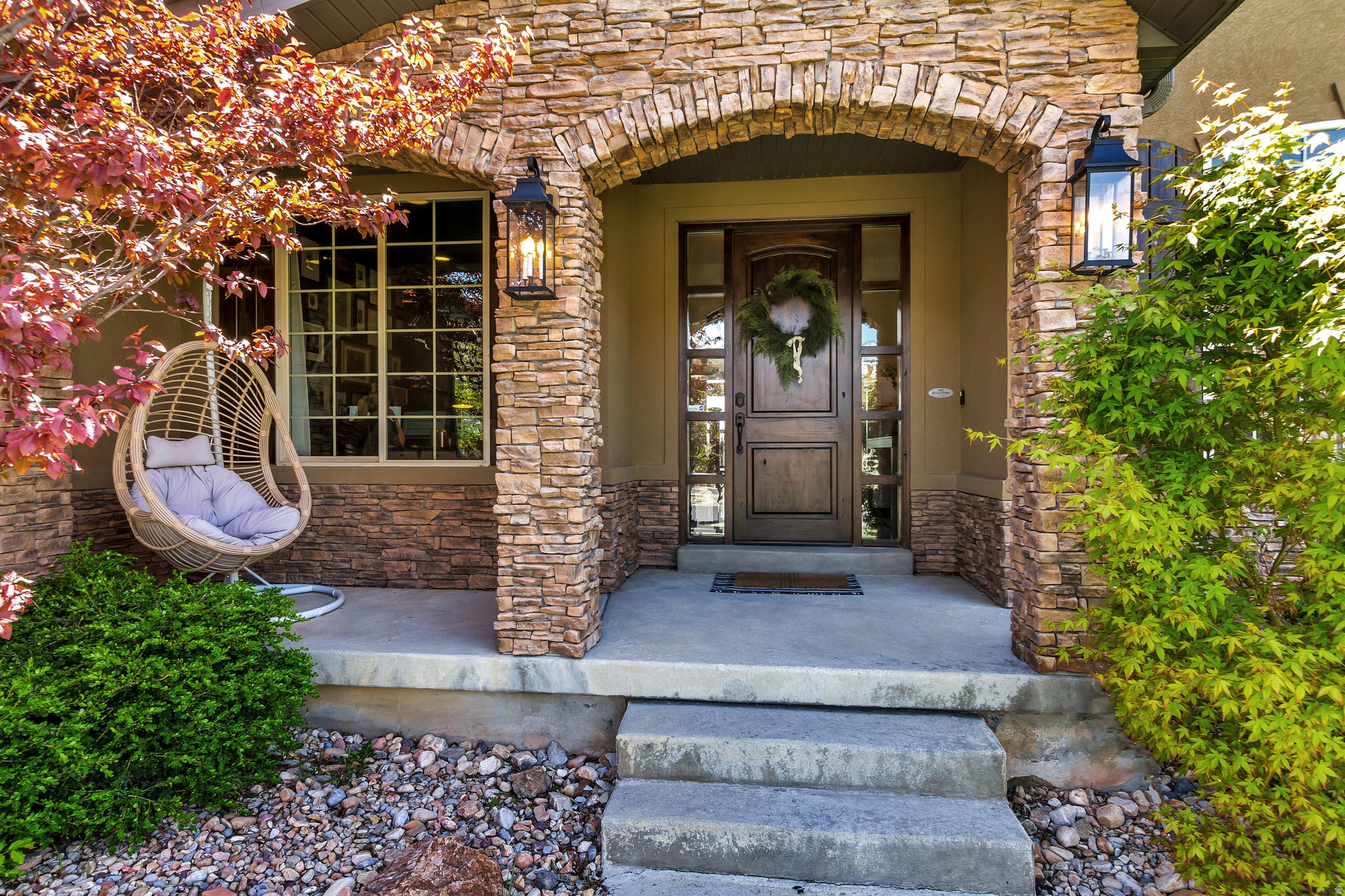 EAGLE SUMMIT - Residential