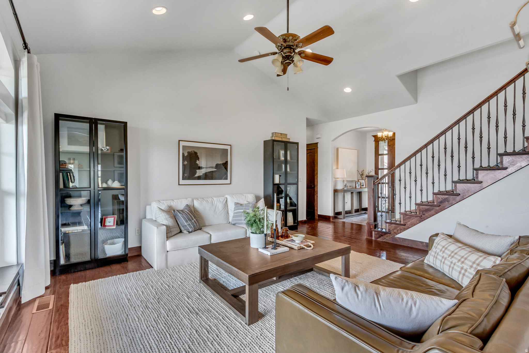 EAGLE SUMMIT - Residential