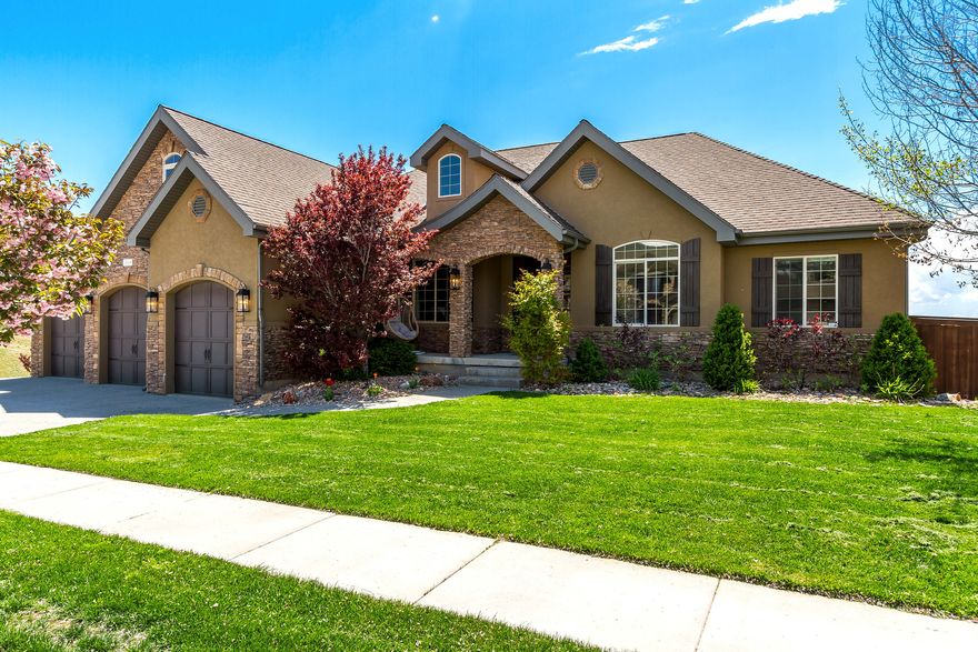 Gorgeous home with incredible views in this highly sought after neighborhood in Traverse Mountain! Located near shopping, schools, hiking trails, and easy freeway access. Features a completed walkout basement apartment that includes all kitchen appliances, a free standing island, and stackable washer/dryer. Also, a huge flex room in the basement. Vacant and easy to show! Square footage figures are provided as a courtesy estimate only.  Buyer is advised to obtain an independent measurement.