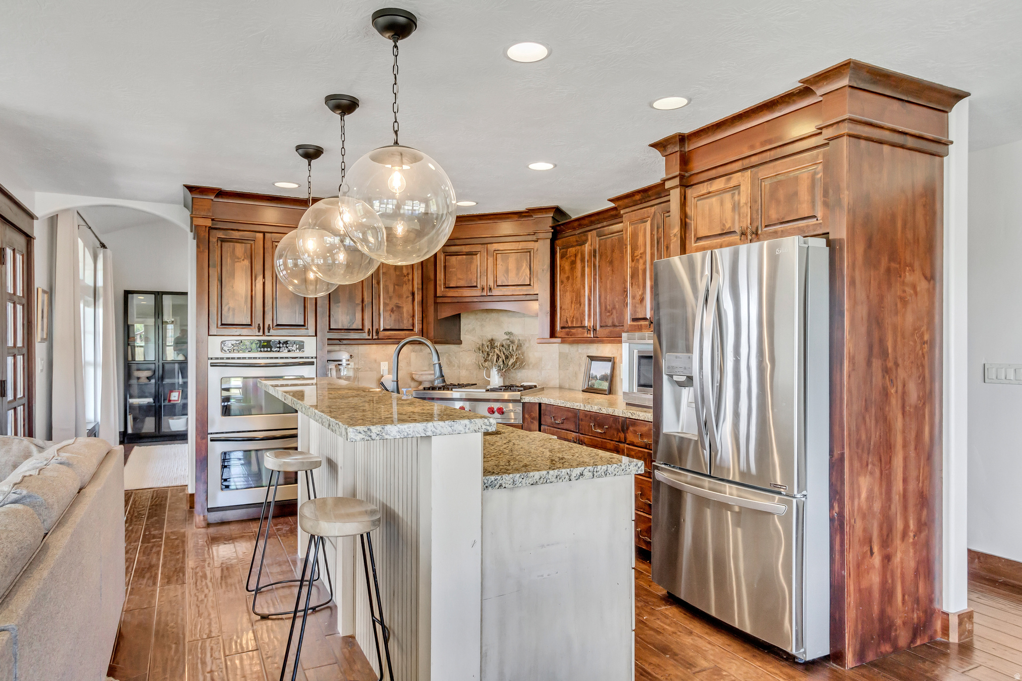 EAGLE SUMMIT - Residential