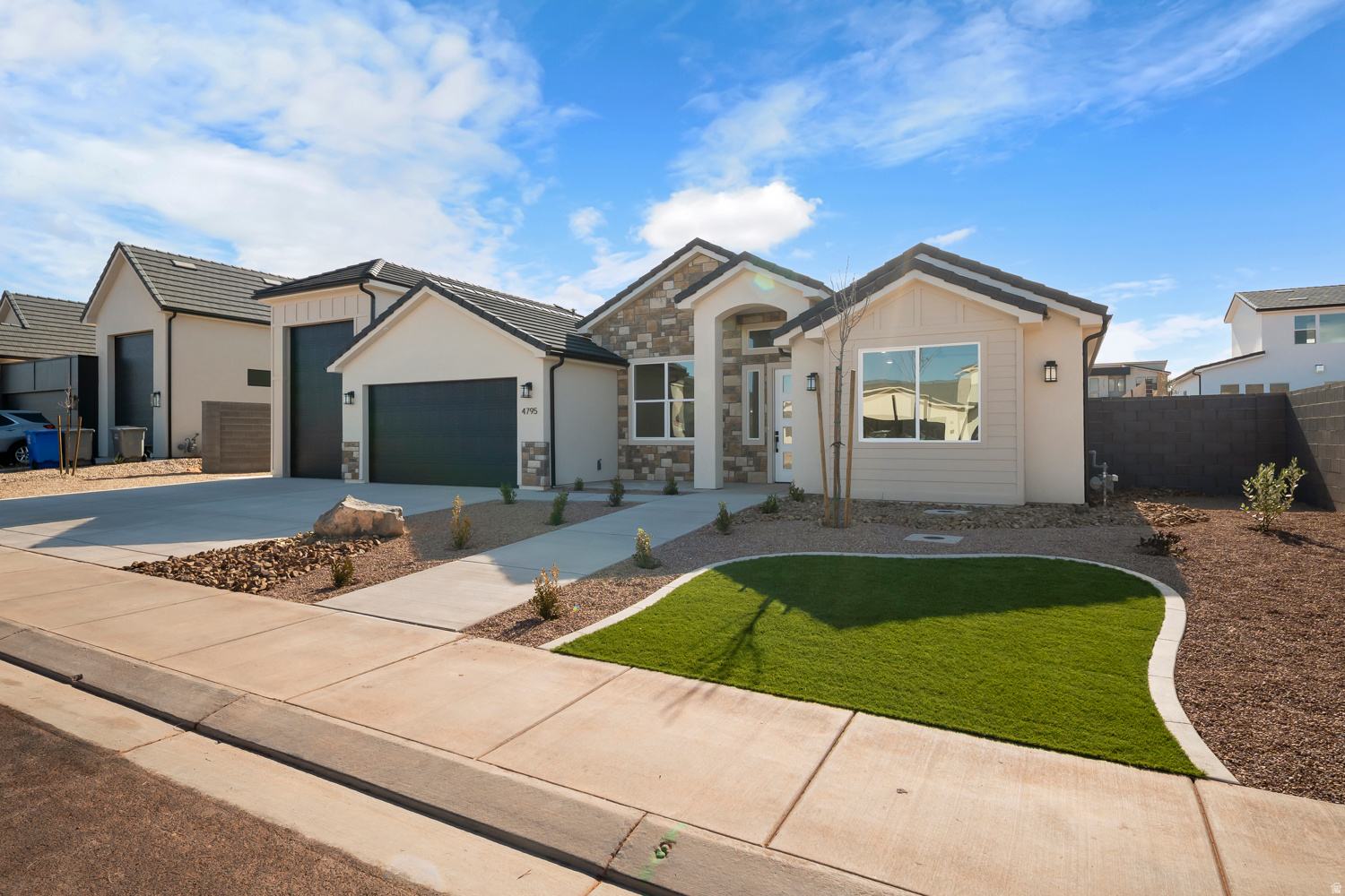 SAND HOLLOW VILLAGE - Residential