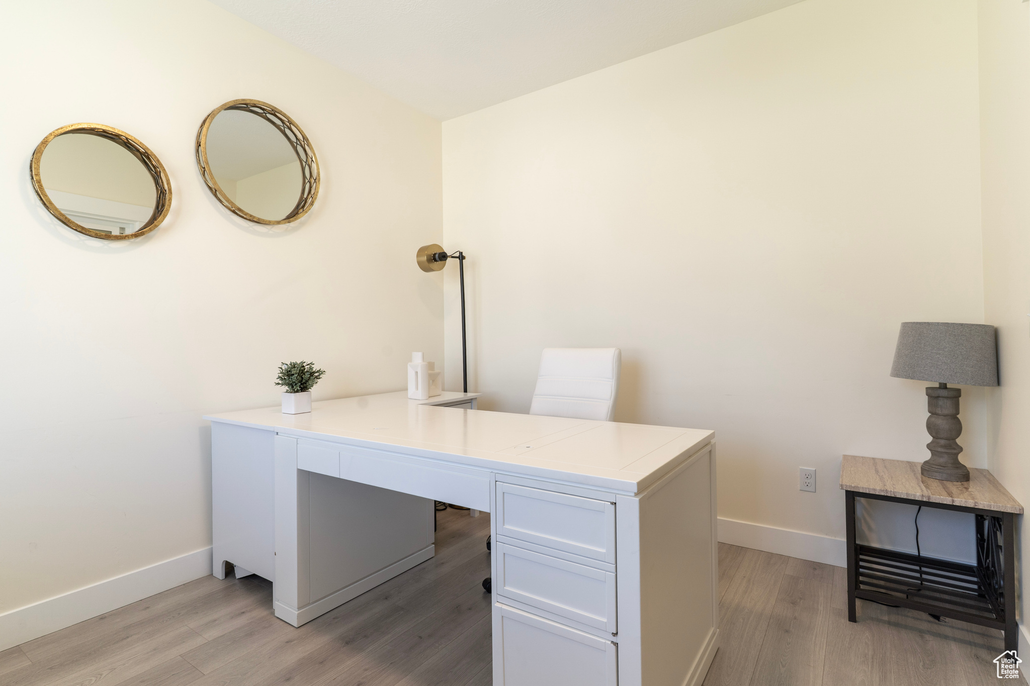 ASHTON - Residential