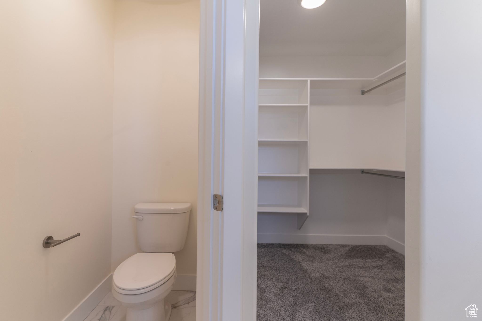 ASHTON - Residential