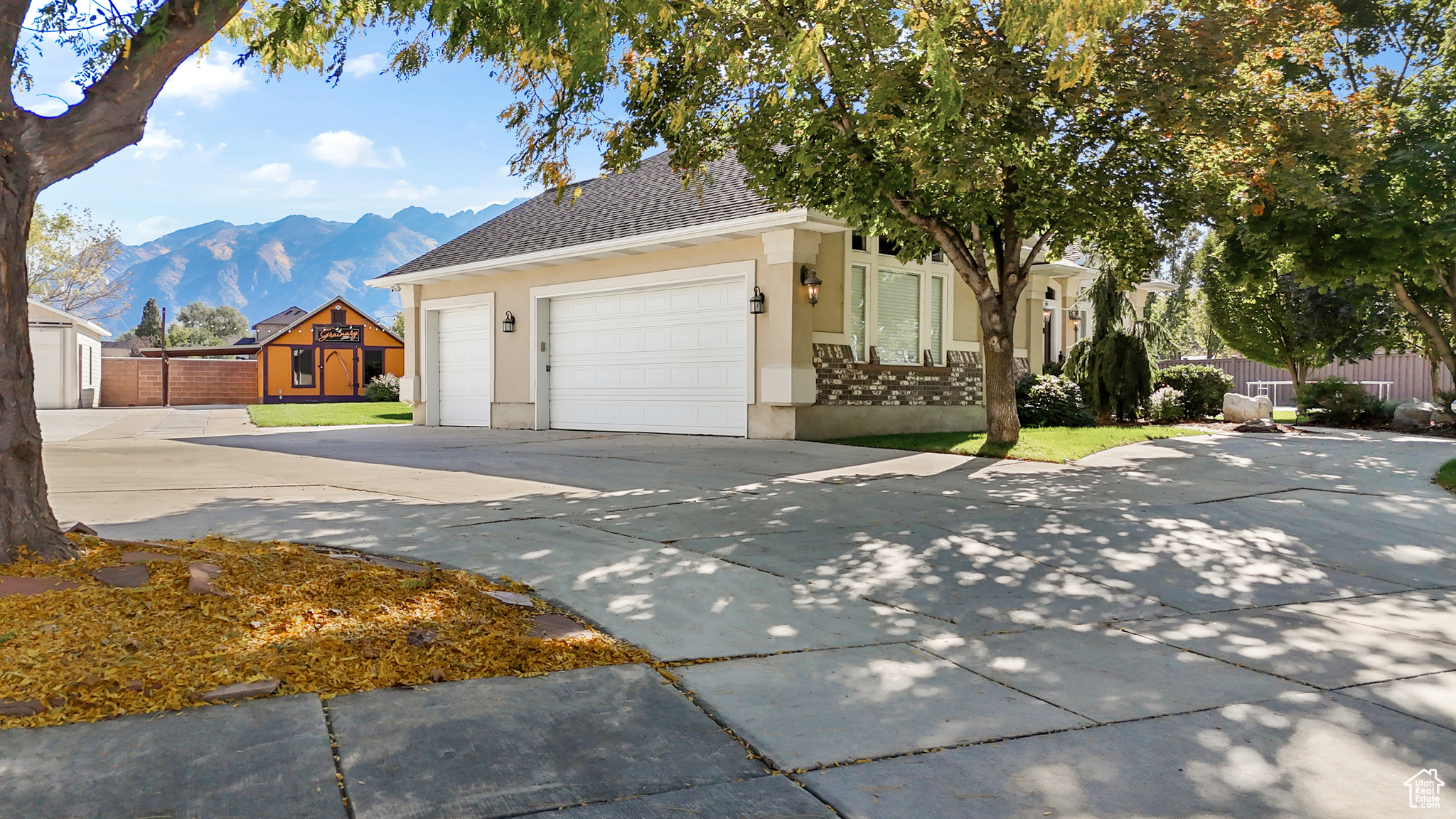 10973 S Hyrum Pl, Sandy, Utah image 6