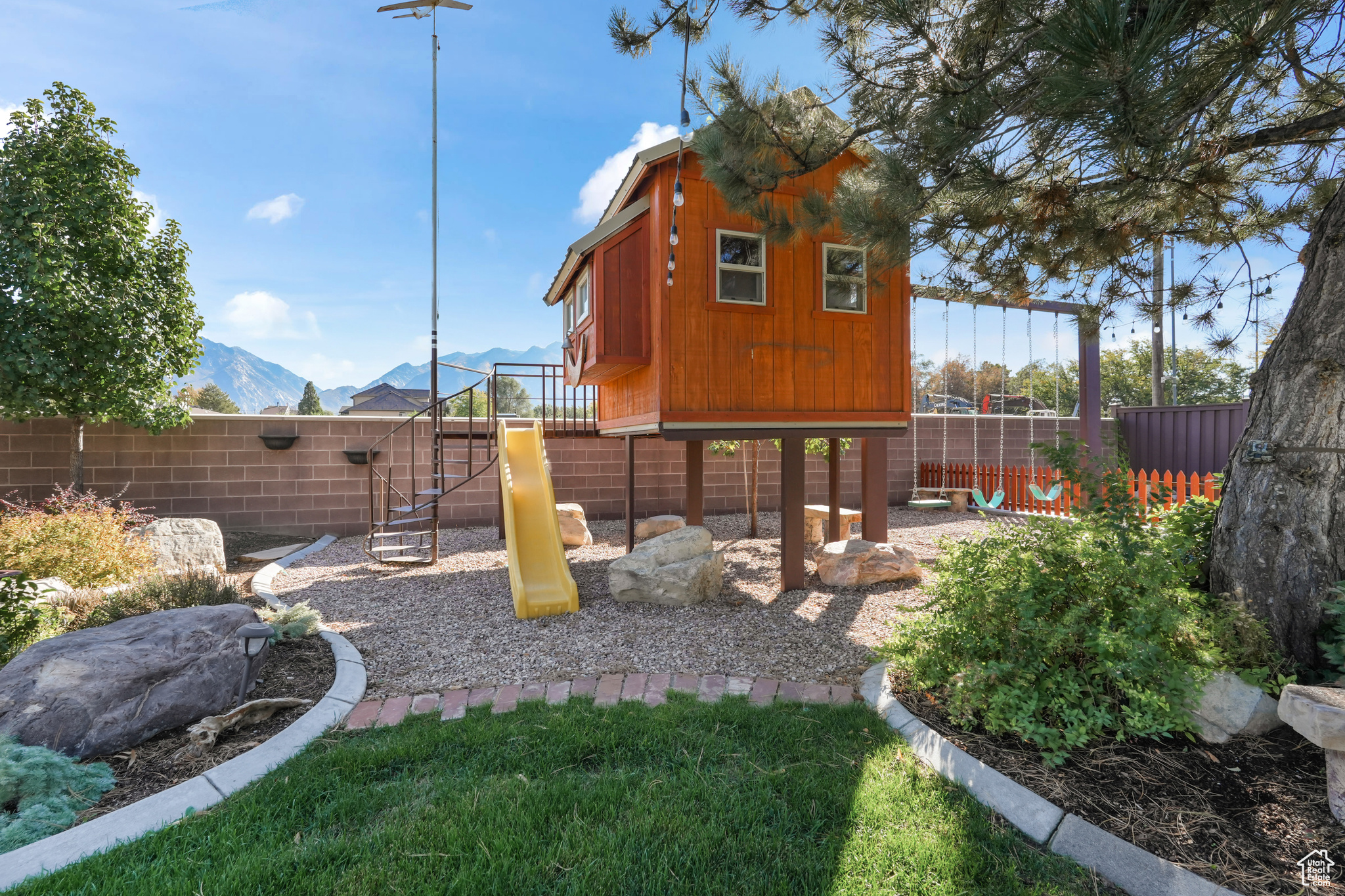 10973 S Hyrum Pl, Sandy, Utah image 38