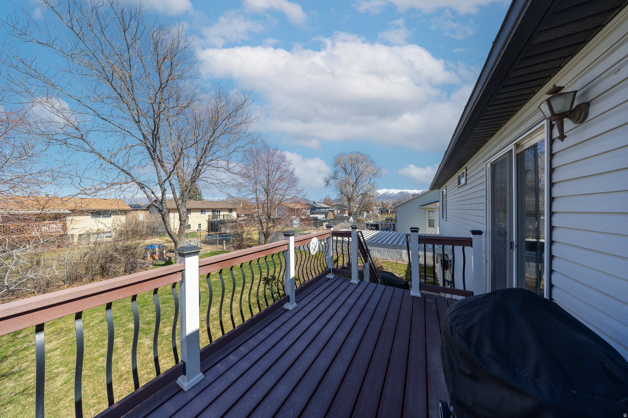 ROYAL MEADOW - Residential