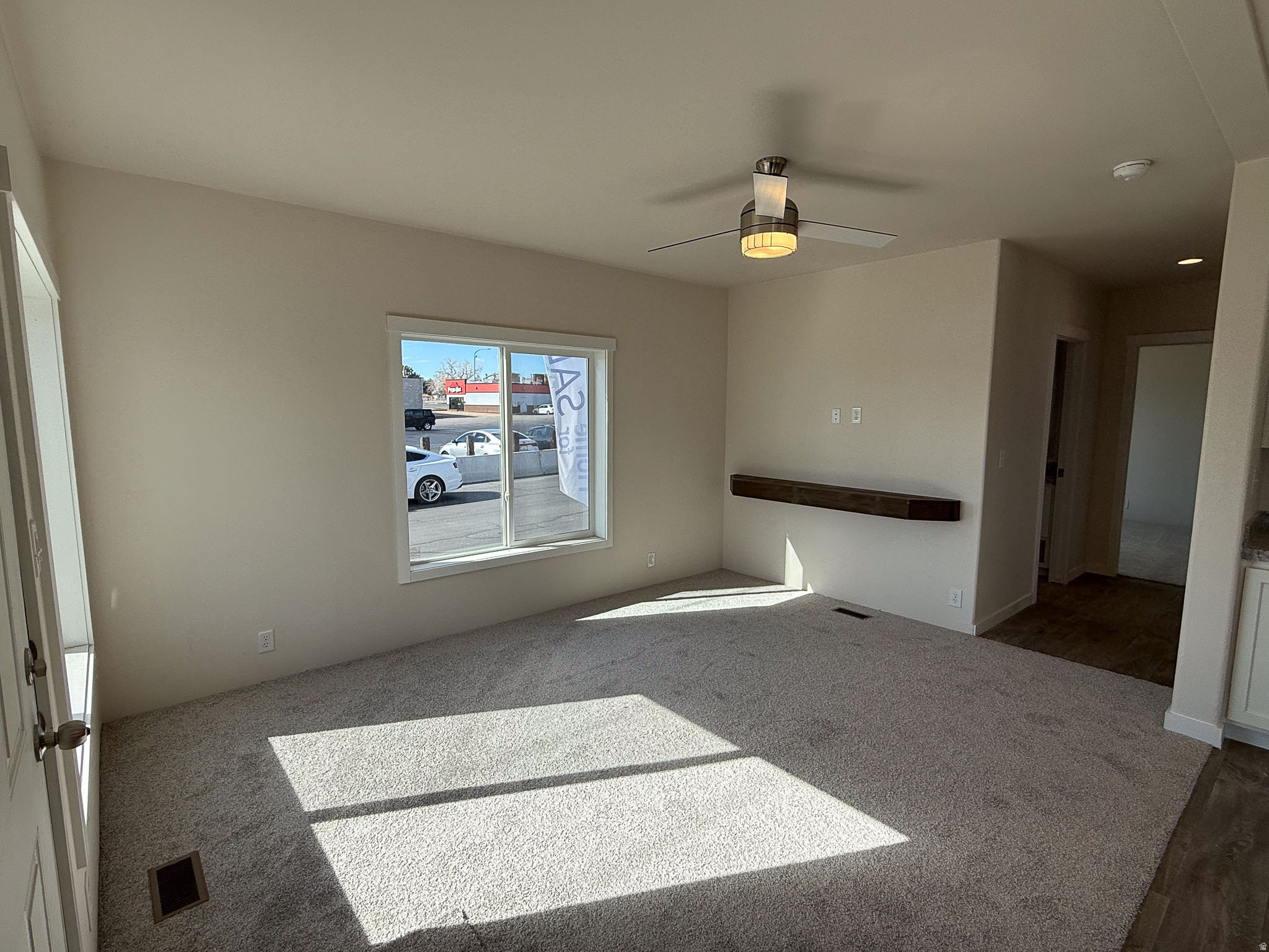 ROLLING HILLS ESTATES - Residential