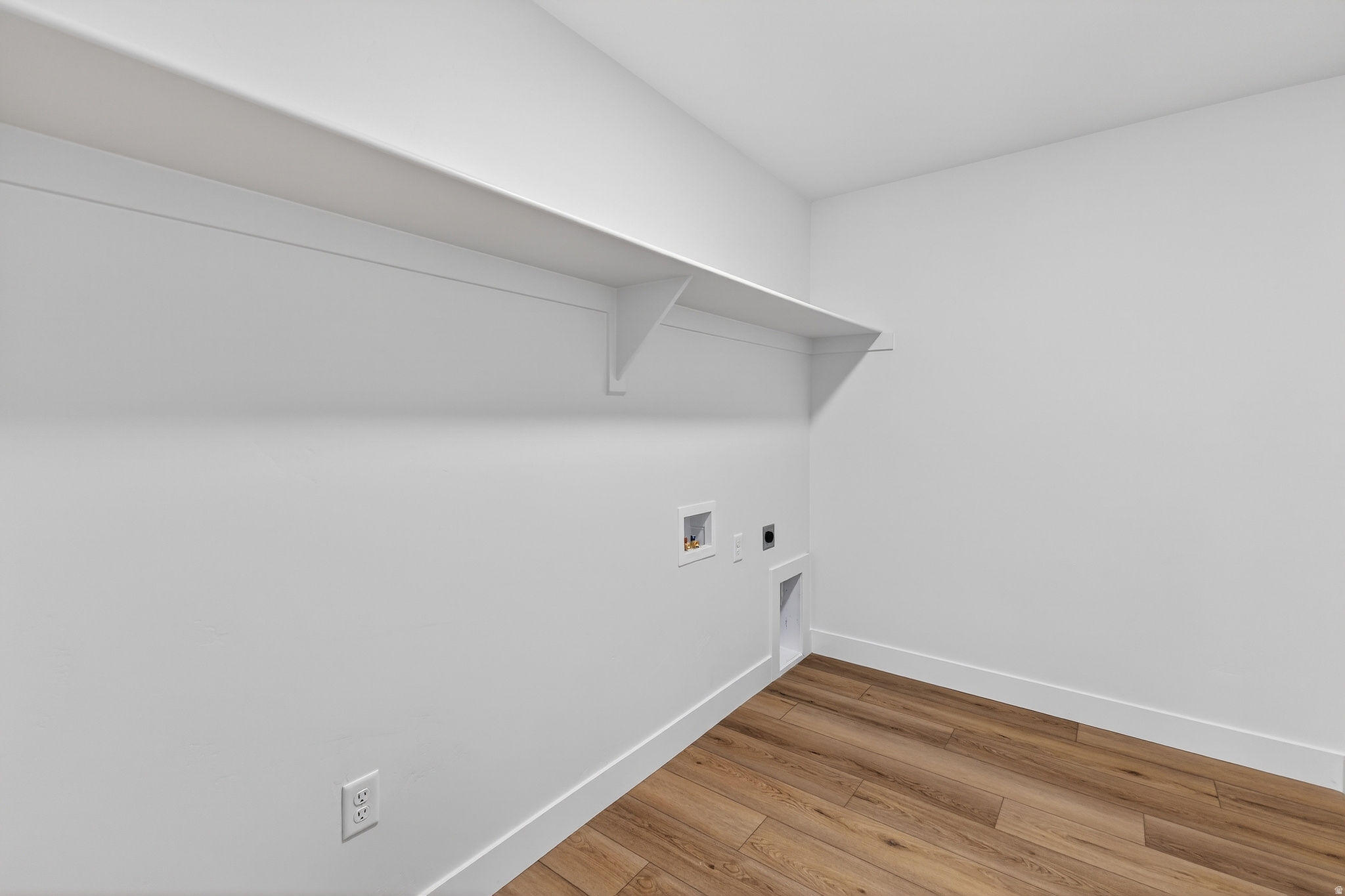 RIVERWOOD - Residential