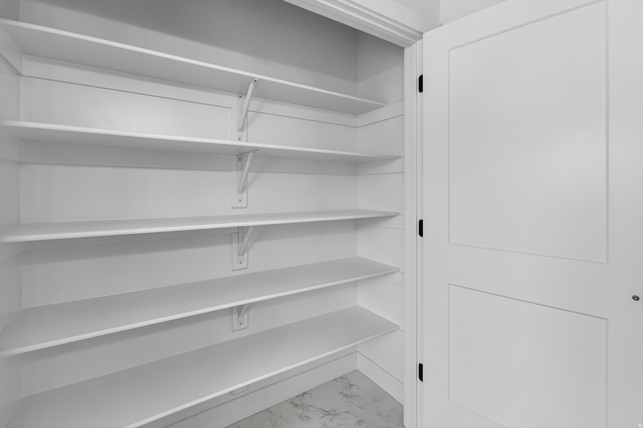 RIVERWOOD - Residential