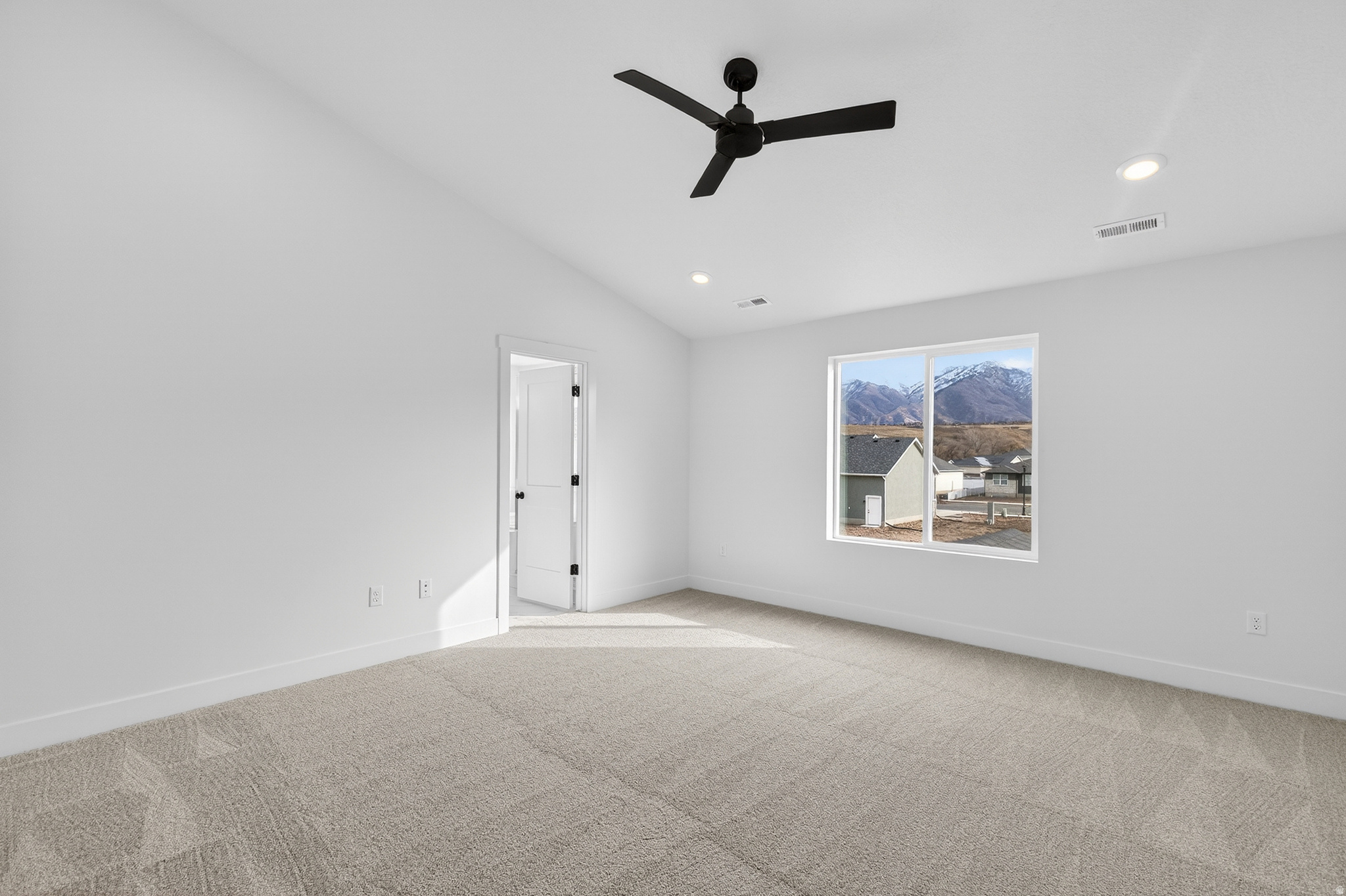 RIVERWOOD - Residential