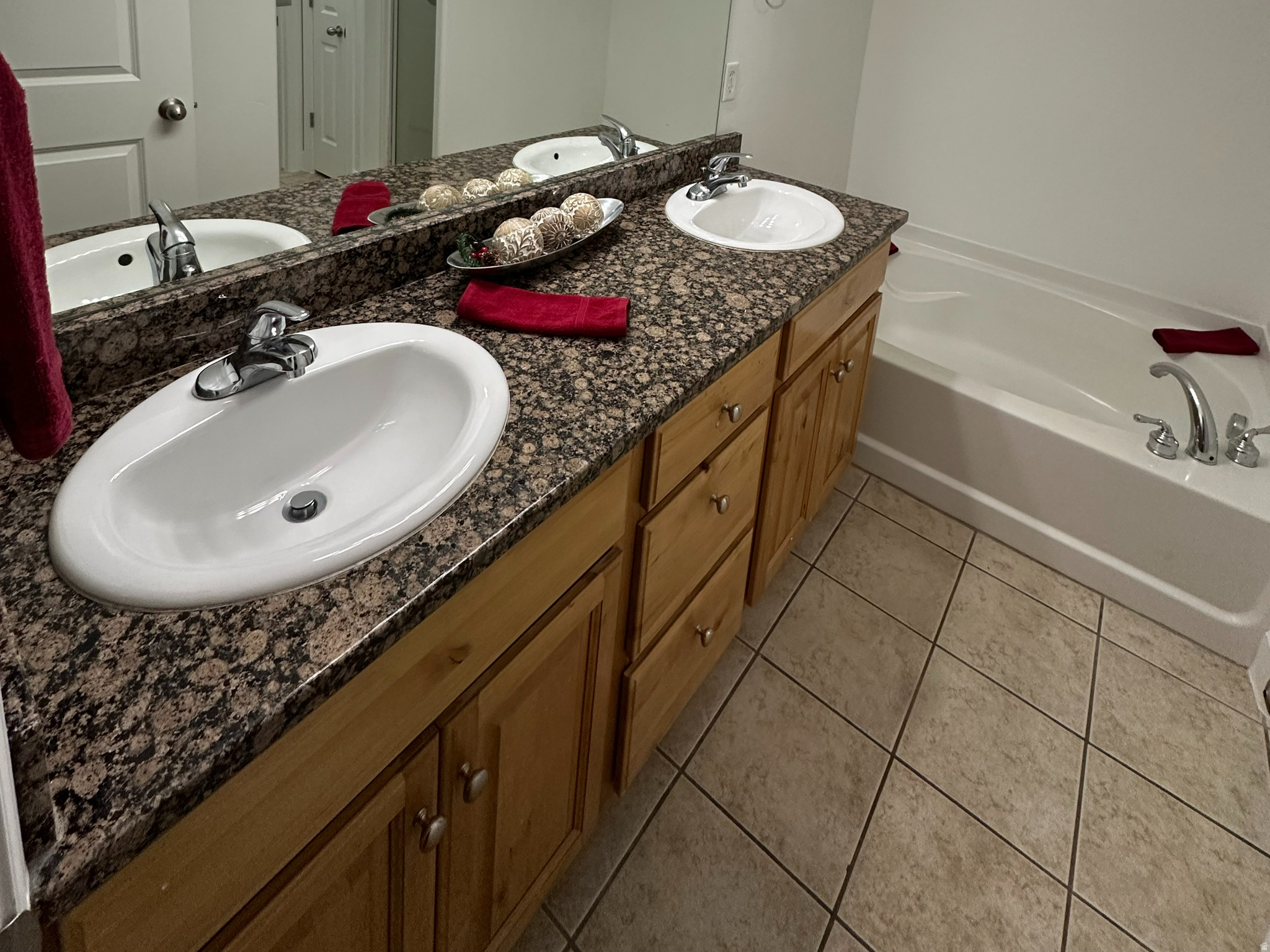 WYNGATE COMMONS - Residential