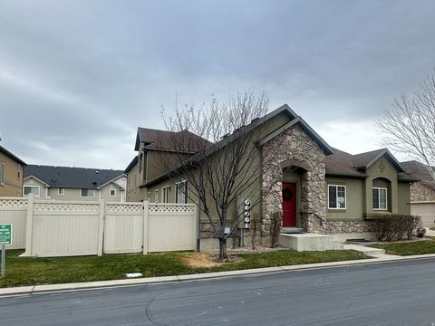 Tiny photo for 654 E WYNGATE POINTE LN, Draper, UT 84020 (MLS # 2127538)