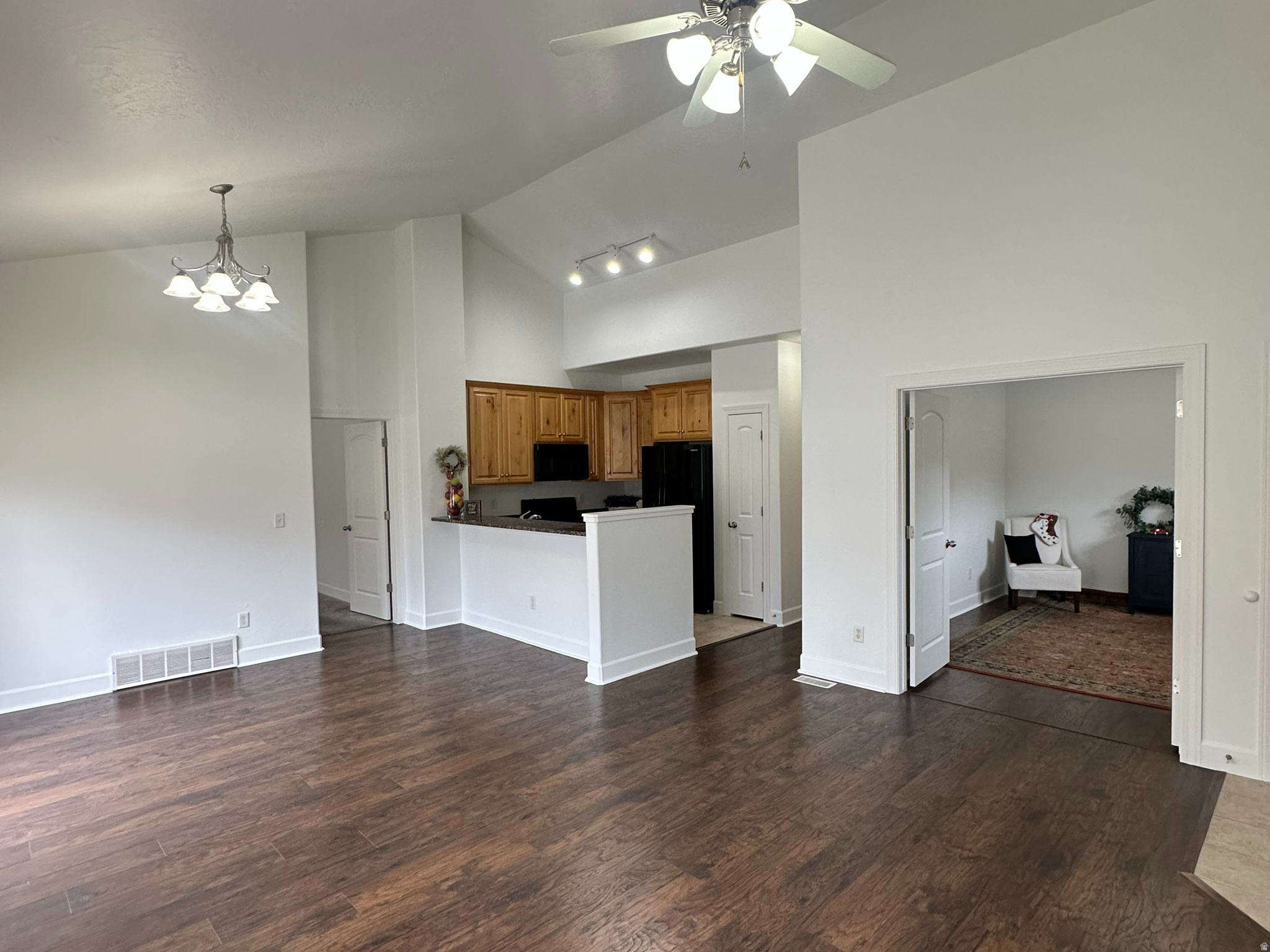 WYNGATE COMMONS - Residential