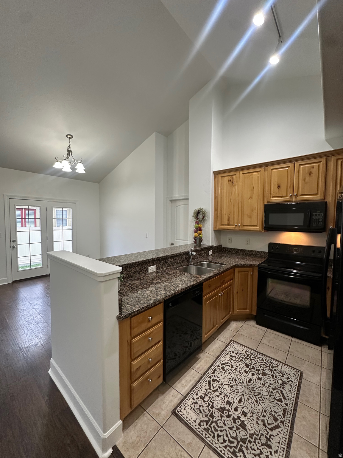 WYNGATE COMMONS - Residential