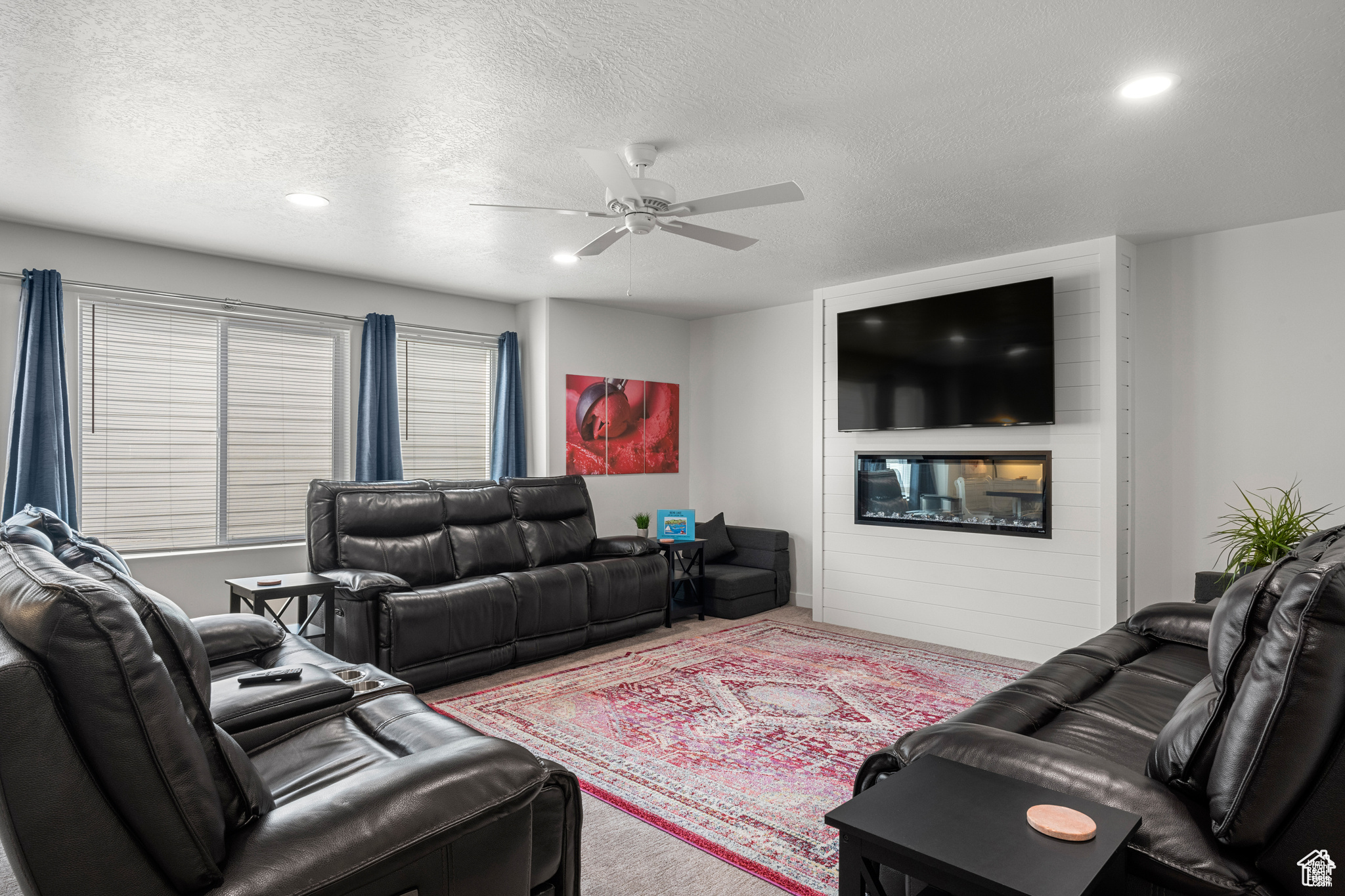 PARADISE PARKWAY - Residential